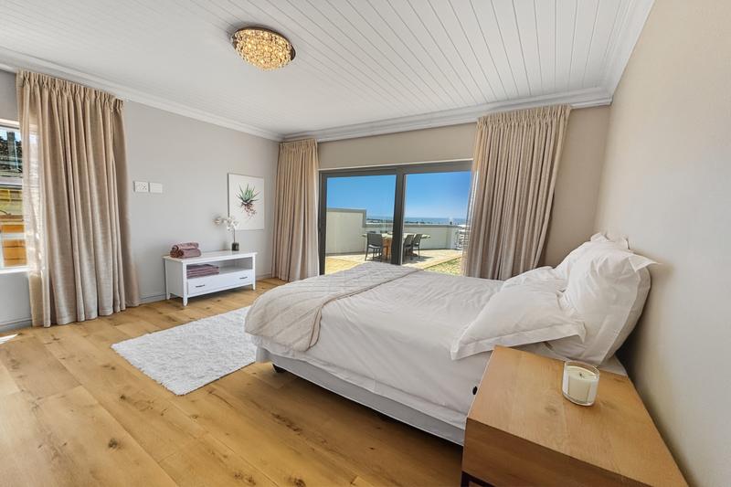 4 Bedroom Property for Sale in Hartenbos Heuwels Western Cape